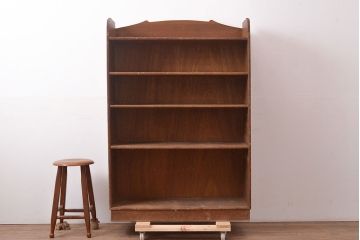 和製アンティーク　ディスプレイにもおすすめ!!昭和レトロな佇まいが味わい深いラワン材製の本棚(オープンラック、シェルフ)(R-047317)