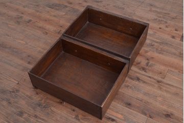 イギリスアンティーク　重厚感のある佇まいが魅力的なオーク材製のサイドボード(キャビネット、収納棚)(R-047318)