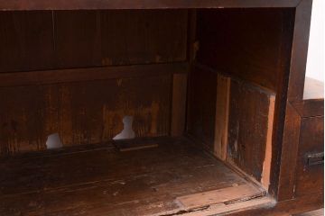 和製アンティーク　明治大正期　奥深い味わいが感じられる小振りなサイズの階段箪笥(時代箪笥)(R-047324)