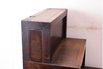 和製アンティーク　明治大正期　奥深い味わいが感じられる小振りなサイズの階段箪笥(時代箪笥)(R-047324)