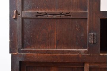 和製アンティーク　明治大正期　奥深い味わいが感じられる小振りなサイズの階段箪笥(時代箪笥)(R-047324)