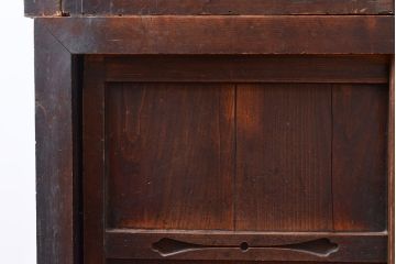 和製アンティーク　明治大正期　奥深い味わいが感じられる小振りなサイズの階段箪笥(時代箪笥)(R-047324)