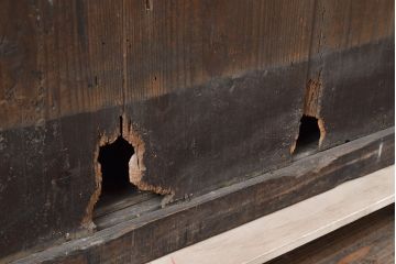 和製アンティーク　明治大正期　奥深い味わいが感じられる小振りなサイズの階段箪笥(時代箪笥)(R-047324)