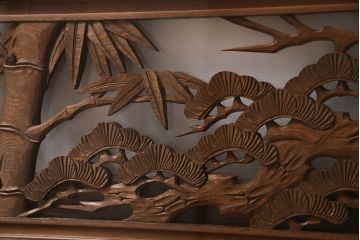 アンティーク建具　松と竹の彫りが美しい両面ガラスの彫刻欄間(明かり取り、明り取り)(R-047335)