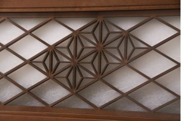 アンティーク建具　麻の葉文様の組子が素敵な昭和中期の欄間(明かり取り、明り取り)(R-047336)