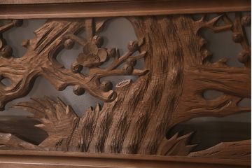 アンティーク建具　力強い竹と梅の彫りが目を引く彫刻欄間(明かり取り、明り取り)(R-047337)