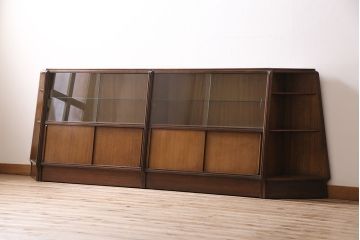 ヴィンテージ家具　北欧ビンテージ　G-PLAN(ジープラン)　チーク材　ミッドセンチュリースタイルにおすすめなブックケース&ディスプレイキャビネット(収納棚、戸棚、本箱、キャビネット)(R-047339)