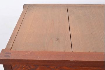 美品　アンティーク家具　ケヤキ材の木目が美しい漆塗り帳場箪笥(戸棚、収納棚、キャビネット)(R-047345)