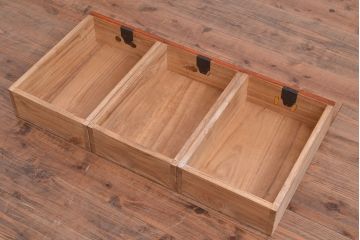 アンティーク　極美品　前面(黒柿孔雀杢・ケヤキ玉杢)　中(桐)　天板・側面(楠木)　漆塗り　群馬県の織物問屋から出てきました!!最高級の重ね箪笥(収納箪笥、整理箪笥、引き出し、チェスト)(R-047346)