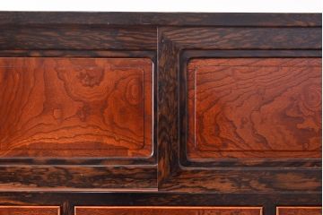 アンティーク　極美品　前面(黒柿孔雀杢・ケヤキ玉杢)　中(桐)　天板・側面(楠木)　漆塗り　群馬県の織物問屋から出てきました!!最高級の重ね箪笥(収納箪笥、整理箪笥、引き出し、チェスト)(R-047346)