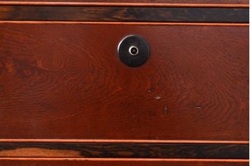 アンティーク　極美品　前面(黒柿孔雀杢・ケヤキ玉杢)　中(桐)　天板・側面(楠木)　漆塗り　群馬県の織物問屋から出てきました!!最高級の重ね箪笥(収納箪笥、整理箪笥、引き出し、チェスト)(R-047346)