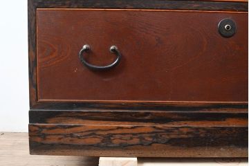 アンティーク　極美品　前面(黒柿孔雀杢・ケヤキ玉杢)　中(桐)　天板・側面(楠木)　漆塗り　群馬県の織物問屋から出てきました!!最高級の重ね箪笥(収納箪笥、整理箪笥、引き出し、チェスト)(R-047346)