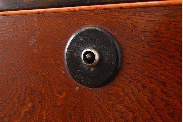 アンティーク　極美品　前面(黒柿孔雀杢・ケヤキ玉杢)　中(桐)　側面(楠木)　漆塗り　群馬県の織物問屋から出てきました!!最高級のリビングボード(収納箪笥、整理箪笥、テレビ台、ローチェスト)(R-047348)