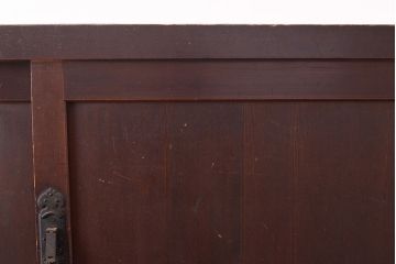 和製アンティーク　前面ヒノキ材　古い木の味わいが楽しめる重厚な佇まいの重ね箪笥(水屋箪笥、収納箪笥、収納棚)(R-047350)