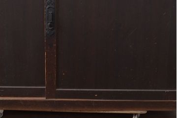 和製アンティーク　前面ヒノキ材　古い木の味わいが楽しめる重厚な佇まいの重ね箪笥(水屋箪笥、収納箪笥、収納棚)(R-047350)