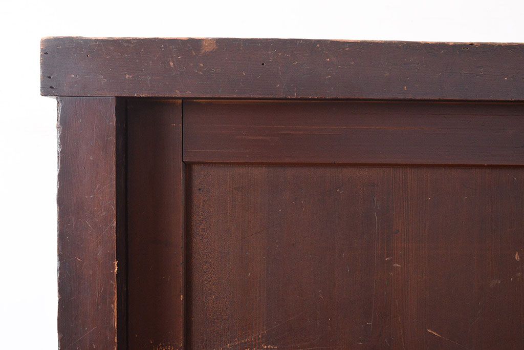 和製アンティーク　前面ヒノキ材　古い木の味わいが楽しめる重厚な佇まいの箪笥サイドボード(水屋箪笥、収納箪笥、収納棚)(R-047351)