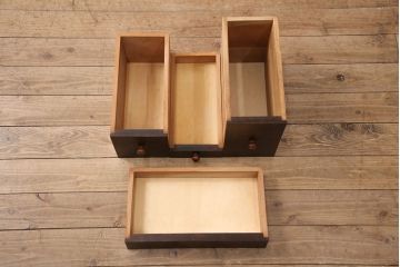 中古　松本民芸家具　西洋アンティークのような雰囲気を感じさせる、丸型一面鏡のドレッサー(鏡台、ミラー)(定価約34万円)(R-047355)