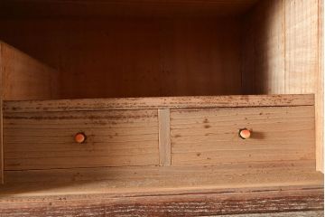 和製アンティーク　味わい深い木肌が魅力的な前面桐材製の戸棚(テレビ台、ローボード)(R-047358)