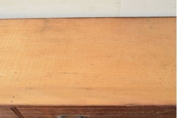 和製アンティーク　使い込まれた木肌が味わい深い前面桐材製の箪笥ローボード(引き出し、チェスト、テレビ台)(R-047360)