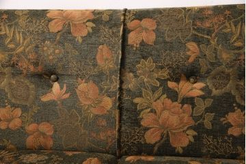 中古　三越　Brugge(ブルージュ)　VE1107　グリーンの花柄ファブリックがエレガントな二人掛けソファ(2P、ラブソファ、アームソファ)(R-047361)