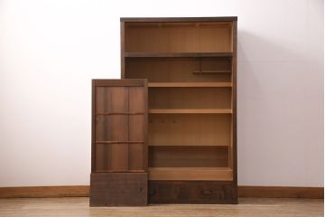 中古　民芸家具　和の趣漂う上品な佇まいの置水屋(置き水屋、茶水屋、戸棚、食器棚、茶棚)(R-047362)