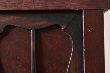 和製アンティーク　漆塗り　大胆でくっきりとした杢目が存在感抜群の前面ケヤキ材製収納棚(関東水屋箪笥、茶棚、キャビネット、リビングボード、引き出し)(R-047365)
