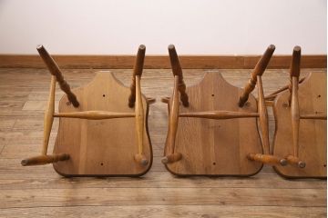 ヴィンテージ　柏木工(KASHIWA、かしわ)　ナラ材製　挽き物加工の背もたれと脚がお洒落なダイニングチェア4脚セット(椅子、ビンテージ)(R-047366)