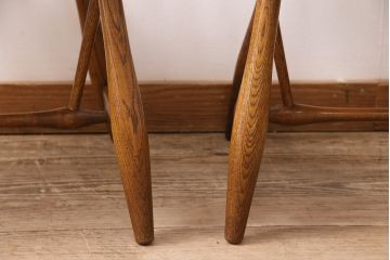 ヴィンテージ　柏木工(KASHIWA)　ナラ材の深みを増した木肌が味のあるダイニングチェア2脚セット(キャプテンチェア、椅子、アームチェア、ビンテージ)(R-047367)