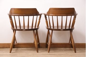 ヴィンテージ　柏木工(KASHIWA)　ナラ材の深みを増した木肌が味のあるダイニングチェア2脚セット(キャプテンチェア、椅子、アームチェア、ビンテージ)(R-047367)