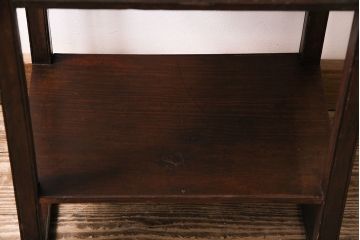 和製アンティーク　味わいがある、シンプルな松材製のラック(収納棚、飾り棚)(R-047376)