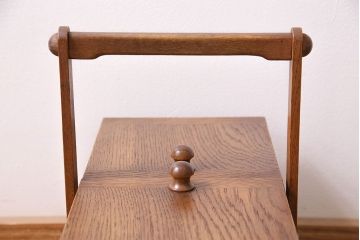 アンティーク雑貨　松本民芸家具　絶版品!希少!　木の温もりを感じる脚付きソーイングボックス(針箱、裁縫箱)(R-047377)