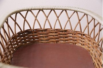 アンティーク雑貨　昭和中期　Tanimoto　レトロな佇まいが可愛らしいベビースケール(赤ちゃん体重計、ベビー秤、籠付き、バスケット)(R-047380)