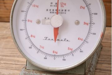 アンティーク雑貨　昭和中期　Tanimoto　レトロな佇まいが可愛らしいベビースケール(赤ちゃん体重計、ベビー秤、籠付き、バスケット)(R-047380)