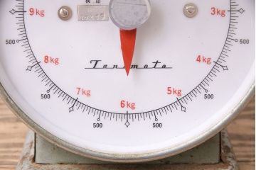 アンティーク雑貨　昭和中期　Tanimoto　レトロな佇まいが可愛らしいベビースケール(赤ちゃん体重計、ベビー秤、籠付き、バスケット)(R-047380)