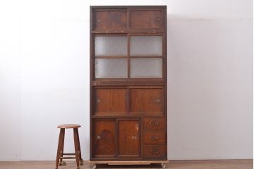 和製アンティーク　レトロな雰囲気たっぷり!シンプルなデザインの重ね戸棚(食器棚、収納棚)(R-047382)