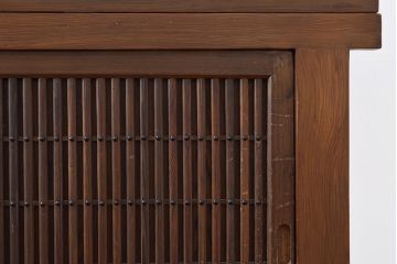 ビンテージ　民芸家具　総ヒノキ材製　1970年頃につくられた和の空間づくりにぴったりなサイドボード(水屋箪笥、収納箪笥、収納棚、戸棚、ヴィンテージ)(R-047387)