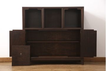 中古　松本民芸家具　高級感溢れる佇まいが魅力のF型朝鮮棚(定価約55万円)(飾り棚、収納棚)(R-047392)