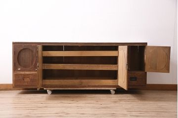 和製アンティーク　ガラスを入れて丸窓に!大正ロマン香る箪笥ローボード(収納棚)(R-047393)