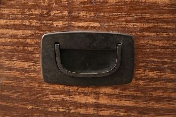 和製アンティーク　ガラスを入れて丸窓に!大正ロマン香る箪笥ローボード(収納棚)(R-047393)