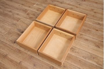 中古　松本民芸家具　クラシカルなデザインがお洒落なF型サイドボード(定価約53万円)(収納棚)(R-047395)