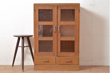 昭和レトロ　シンプルさが魅力的!温かみのある栓材製収納棚(戸棚、キャビネット)(R-047407)