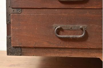 和製アンティーク　立派な金具が目を引く刀箪笥(箪笥ローボード、ローチェスト、引き出し)(R-047409)