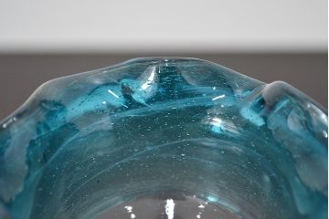 大正〜昭和初期　青フリル　ガラス花瓶(和ガラス、吹きガラス、氷コップ、花器、フラワーベース)(R-047423)