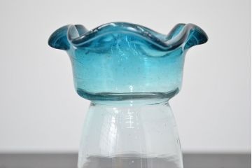 大正〜昭和初期　青フリル　ガラス花瓶(和ガラス、吹きガラス、氷コップ、花器、フラワーベース)(R-047423)