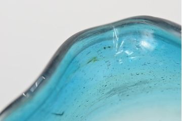 大正〜昭和初期　青フリル　ガラス花瓶(和ガラス、吹きガラス、氷コップ、花器、フラワーベース)(R-047423)