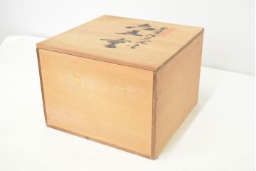 輪島塗　朱塗　信夫　沈金　木製二段重　/　奥田五右衛門　木製お盆(漆器)(R-047427)
