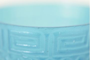 古い　霰雷文型吹きガラス盃(江戸ガラス、ギヤマン、ぎやまん)(R-047433)