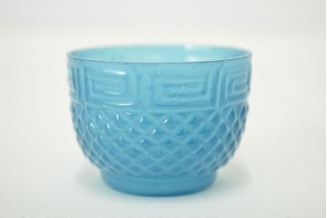 古い　霰雷文型吹きガラス盃(江戸ガラス、ギヤマン、ぎやまん)(R-047433)