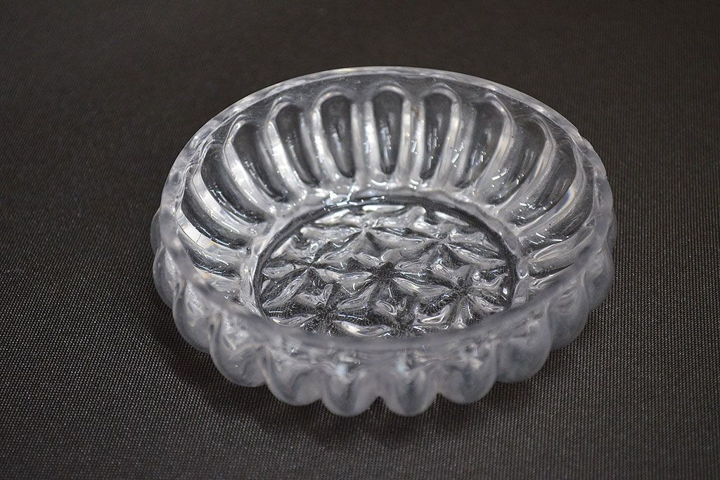 江戸ガラス　型吹きガラス　あわび型皿　黄色　ギヤマン　ビードロ　和ガラス 江戸ガラス 型吹きガラス あわび型皿 黄色 ギヤマン ビードロ 和ガラス