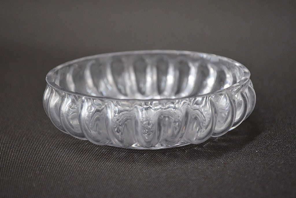 江戸ガラス　型吹きガラスあわび型皿　紫　ギヤマン　びいどろ　アンティーク和ガラス 江戸ガラス 型吹きガラスあわび型皿 紫 ギヤマン びいどろ